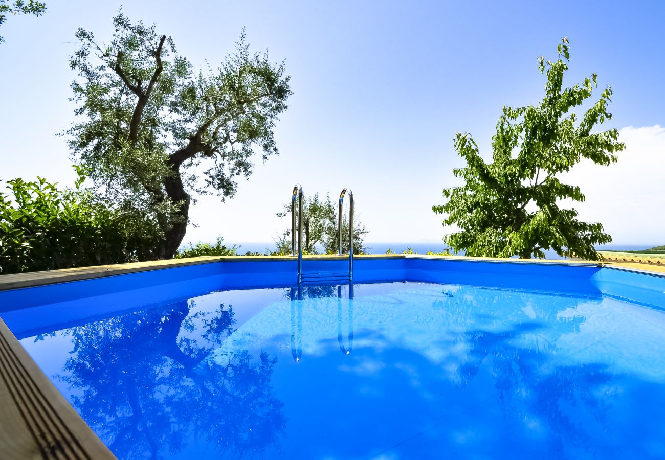 Villa a Massa Lubrense - AMORE RENTALS - Villa Valentina con Piscina Privata, Terrazzi, Vista Mare e Aria Condizionata