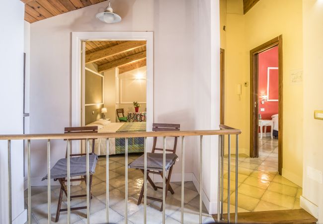 Appartamento a Sorrento - AMORE RENTALS - Appartamento Caruso in Piazza Tasso con Aria Condizionata, WI-FI Appartamento a Sorrento - AMORE RENTALS - Appartamento Caruso in Piazza Tasso con Aria Condizionata, WI-FI