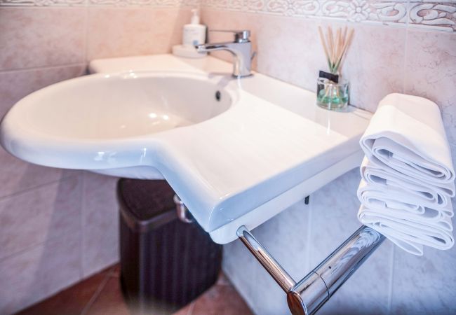 Appartamento a Sorrento - AMORE RENTALS - Maison Palazzo Correale con Aria Condizionata Appartamento a Sorrento - AMORE RENTALS - Maison Palazzo Correale con Aria Condizionata