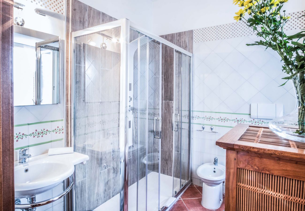 Appartamento a Sorrento - AMORE RENTALS - Maison Palazzo Correale con Aria Condizionata