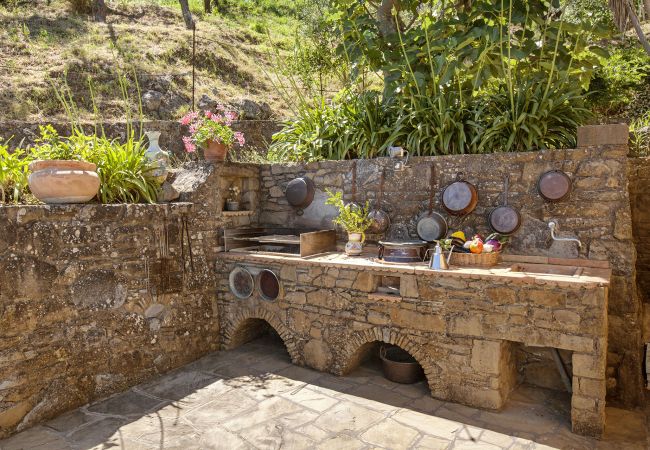 Villa a Sant´Agata sui Due Golfi - AMORE RENTALS - Villa dei Galli con Piscina Privata, Vista Mare, Giardino, Parcheggio e Aria Condizionata Villa a Sant´Agata sui Due Golfi - AMORE RENTALS - Villa dei Galli con Piscina Privata, Vista Mare, Giardino, Parcheggio e Aria Condizionata