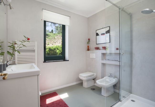 Villa a Sant´Agata sui Due Golfi - AMORE RENTALS - Villa dei Galli con Piscina Privata, Vista Mare, Giardino, Parcheggio e Aria Condizionata