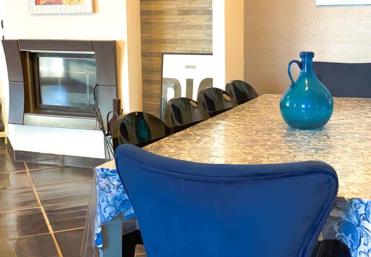 Casa a Sorrento - AMORE RENTALS - Casa Augusta A con Mini Piscina, Vista Mare, Parcheggio e Terrazzi Privati