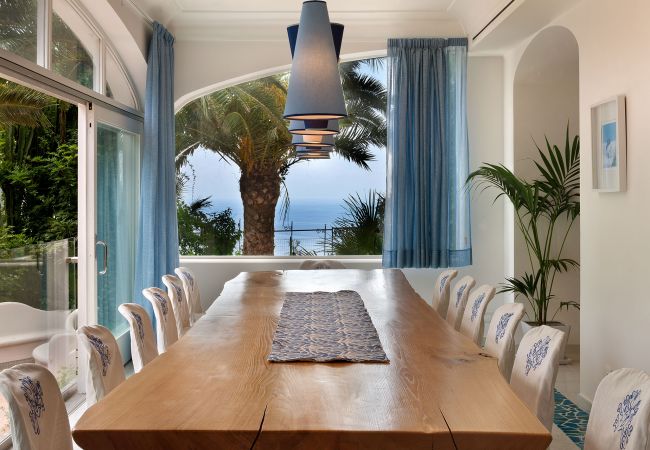 Villa a Nerano - AMORE RENTALS - Villa Ariadne con Vista Mare, Jacuzzi, Piscina e Colazione Villa a Nerano - AMORE RENTALS - Villa Ariadne con Vista Mare, Jacuzzi, Piscina e Colazione