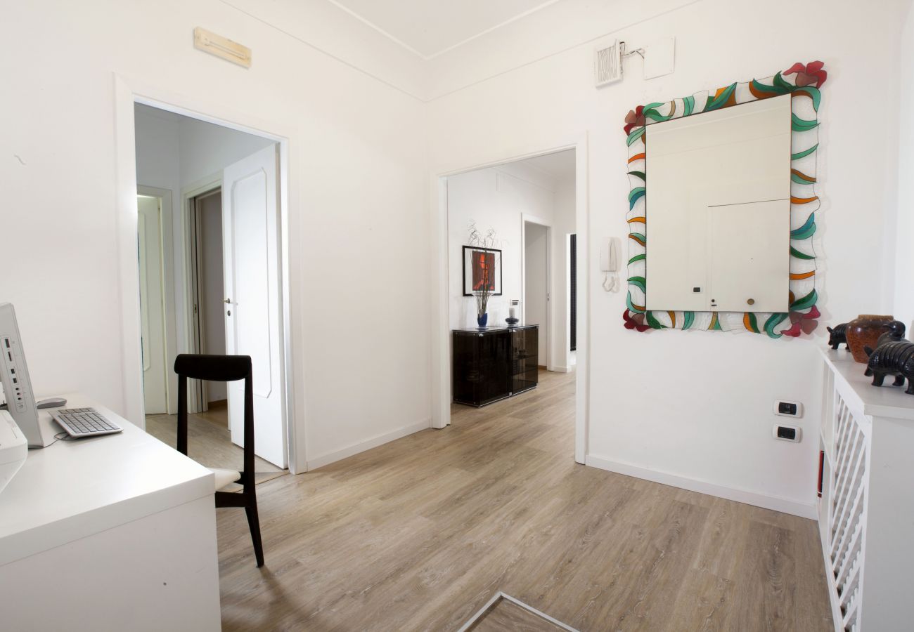 Appartamento a Sorrento - AMORE RENTALS - Appartamento Carmela con Piscina Condivisa e Aria Condizionata