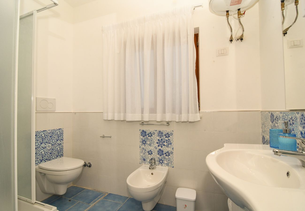 Casa a Massa Lubrense - AMORE RENTALS - Casa Tatano, 4 camere da letto, 3 bagni con Piscina Privata, Vista Mare, Parcheggio, Campania