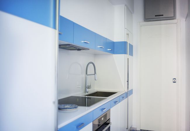 Villa a Capri - AMORE RENTALS - Villa Afrodite con Vista Mare, Piscina, Giardino e Parcheggio Vicino al Mare Villa a Capri - AMORE RENTALS - Villa Afrodite con Vista Mare, Piscina, Giardino e Parcheggio Vicino al Mare