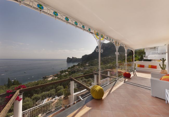 Villa a Nerano - AMORE RENTALS -Villa Giove con Piscina Privata, Vista Mare, Jacuzzi e Colazione Vicino al Mare Villa a Nerano - AMORE RENTALS -Villa Giove con Piscina Privata, Vista Mare, Jacuzzi e Colazione Vicino al Mare