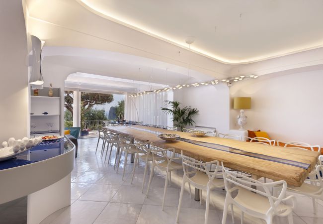 Villa a Nerano - AMORE RENTALS -Villa Giove con Piscina Privata, Vista Mare, Jacuzzi e Colazione Vicino al Mare Villa a Nerano - AMORE RENTALS -Villa Giove con Piscina Privata, Vista Mare, Jacuzzi e Colazione Vicino al Mare