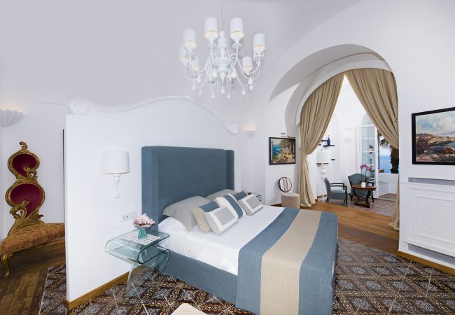 Villa a Positano - AMORE RENTALS - Villa Mimosa con Piscina Privata, Vista Mare, Aria Condizionata, Positano Centro Villa a Positano - AMORE RENTALS - Villa Mimosa con Piscina Privata, Vista Mare, Aria Condizionata, Positano Centro