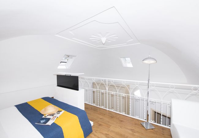 Villa a Positano - AMORE RENTALS - Villa Mimosa con Piscina Privata, Vista Mare, Aria Condizionata, Positano Centro Villa a Positano - AMORE RENTALS - Villa Mimosa con Piscina Privata, Vista Mare, Aria Condizionata, Positano Centro