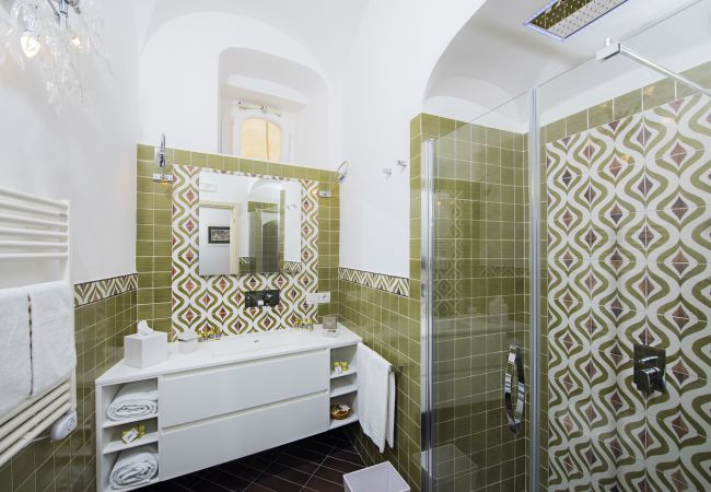 Villa a Positano - AMORE RENTALS - Villa Mimosa con Piscina Privata, Vista Mare, Aria Condizionata, Positano Centro Villa a Positano - AMORE RENTALS - Villa Mimosa con Piscina Privata, Vista Mare, Aria Condizionata, Positano Centro