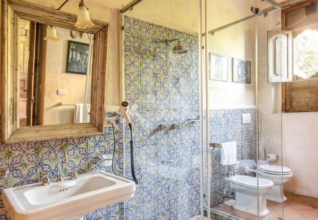 Villa a Positano - AMORE RENTALS - Villa Angelina con Piscina Privata, Vista Mare, Cuoco e Colazione Ideale per Matrimoni Villa a Positano - AMORE RENTALS - Villa Angelina con Piscina Privata, Vista Mare, Cuoco e Colazione Ideale per Matrimoni