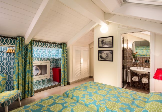 Villa a Positano - AMORE RENTALS - Villa Angelina con Piscina Privata, Vista Mare, Cuoco e Colazione Ideale per Matrimoni Villa a Positano - AMORE RENTALS - Villa Angelina con Piscina Privata, Vista Mare, Cuoco e Colazione Ideale per Matrimoni