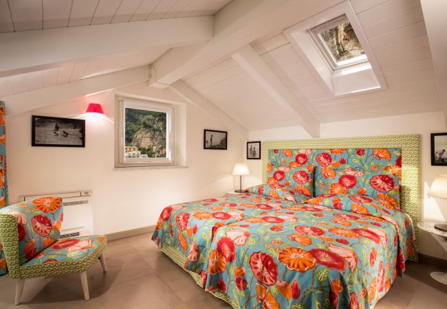 Villa a Positano - AMORE RENTALS - Villa Angelina con Piscina Privata, Vista Mare, Cuoco e Colazione Ideale per Matrimoni Villa a Positano - AMORE RENTALS - Villa Angelina con Piscina Privata, Vista Mare, Cuoco e Colazione Ideale per Matrimoni