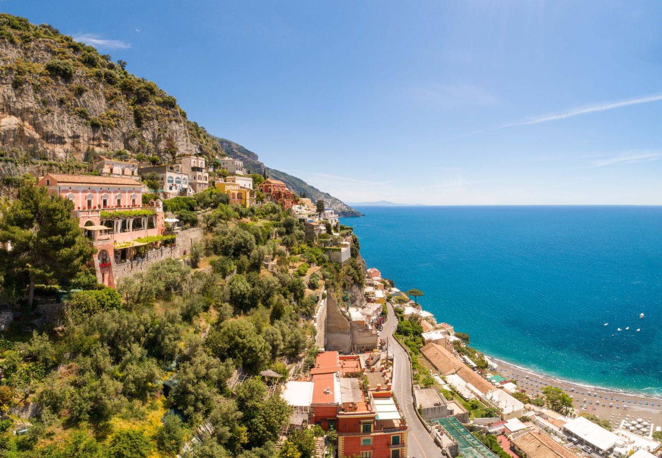 Villa a Positano - AMORE RENTALS - Villa San Giacomo – Villa di Lusso Storica con Vista Mare