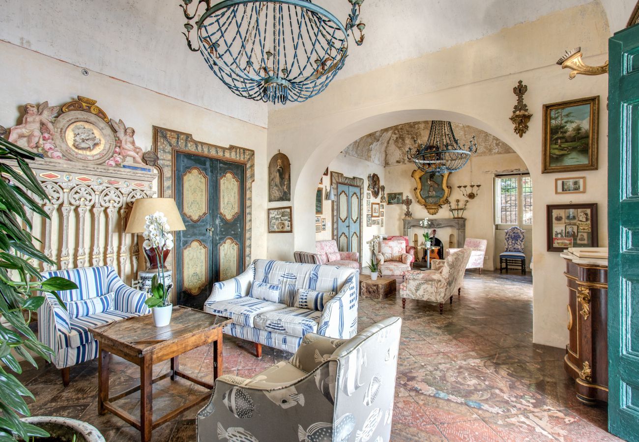Villa a Positano - AMORE RENTALS - Villa San Giacomo – Villa di Lusso Storica con Vista Mare