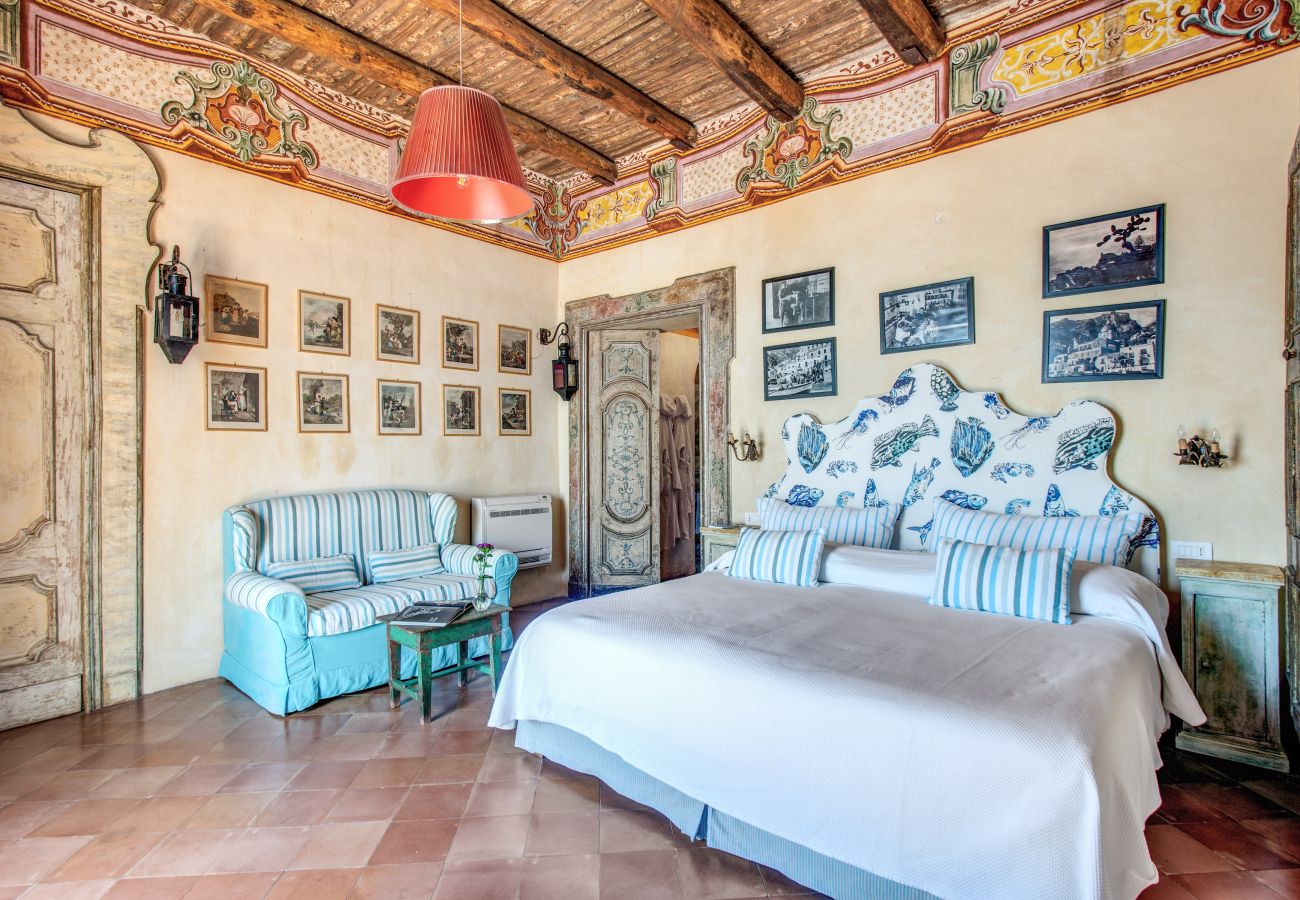 Villa a Positano - AMORE RENTALS - Villa Angelina 1 con Piscina Privata, Vista Mare, Cuoco e Colazione Ideale per Matrimoni