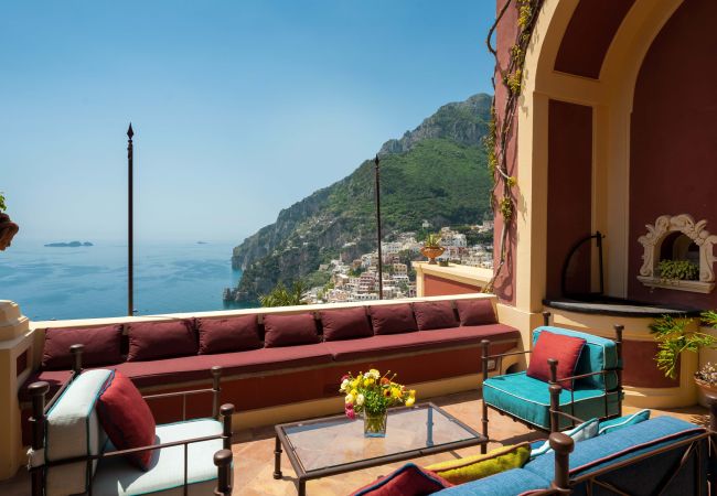 Villa a Positano - AMORE RENTALS - Palazzo Santa Croce con Piscina Riscaldata, Vista Mare, Cuoco e Colazione Ideale per Matrimoni Villa a Positano - AMORE RENTALS - Palazzo Santa Croce con Piscina Riscaldata, Vista Mare, Cuoco e Colazione Ideale per Matrimoni