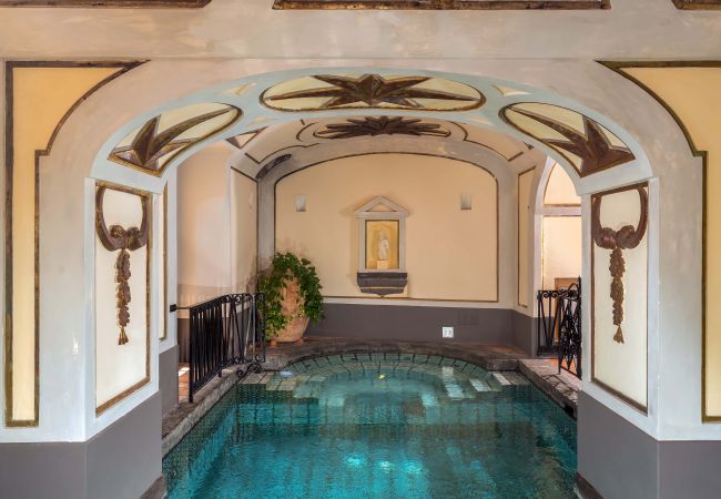 Villa a Positano - AMORE RENTALS - Palazzo Santa Croce con Piscina Riscaldata, Vista Mare, Cuoco e Colazione Ideale per Matrimoni Villa a Positano - AMORE RENTALS - Palazzo Santa Croce con Piscina Riscaldata, Vista Mare, Cuoco e Colazione Ideale per Matrimoni