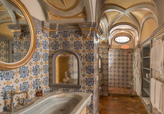Villa a Positano - AMORE RENTALS - Palazzo Santa Croce con Piscina Riscaldata, Vista Mare, Cuoco e Colazione Ideale per Matrimoni Villa a Positano - AMORE RENTALS - Palazzo Santa Croce con Piscina Riscaldata, Vista Mare, Cuoco e Colazione Ideale per Matrimoni