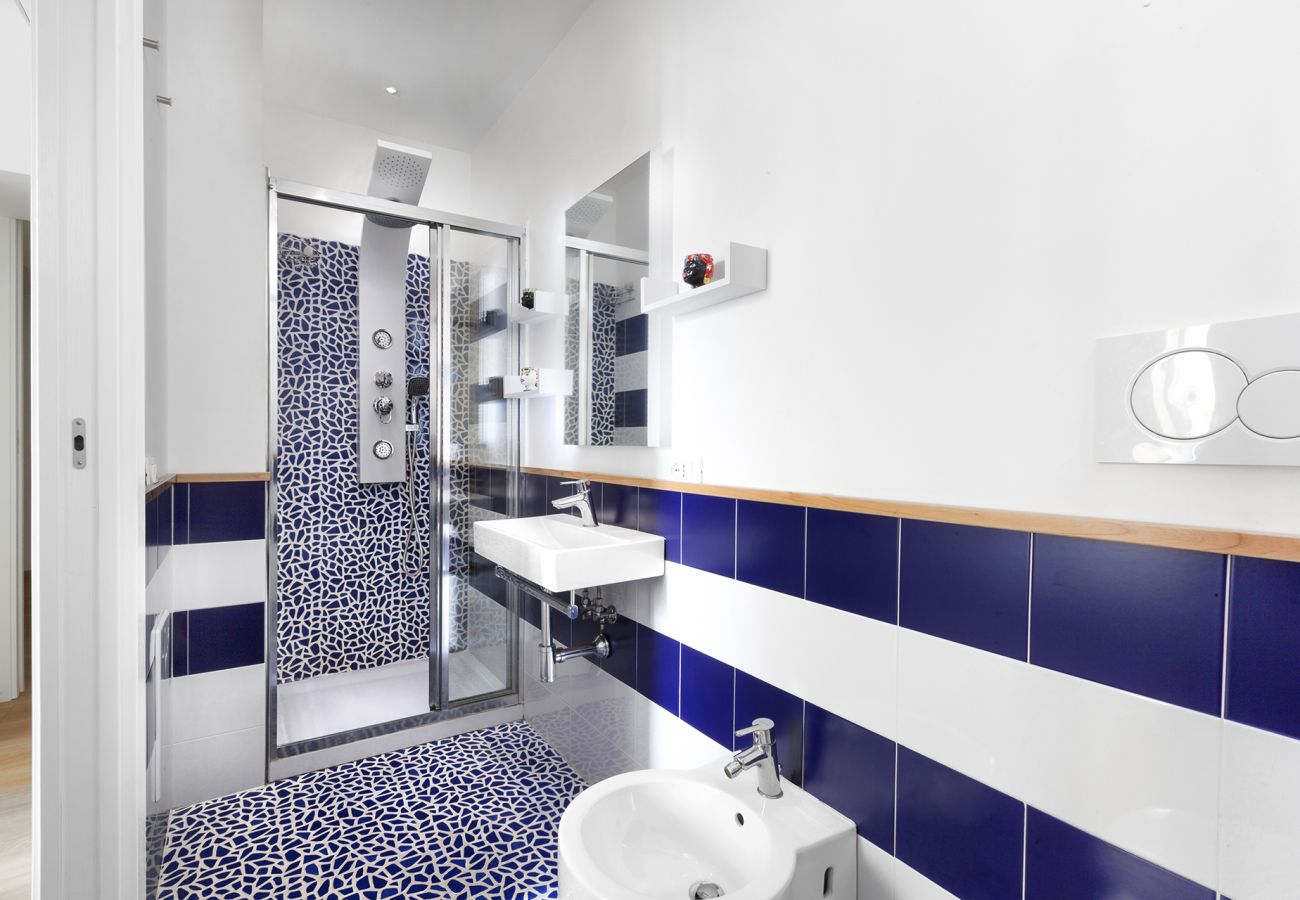 Appartamento a Sorrento - AMORE RENTALS -  Appartamento Sorrento Center Rooms con Aria Condizionata