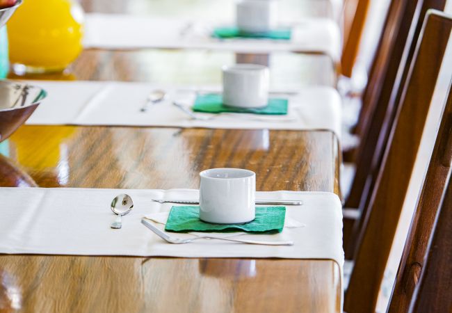 Villa a Massa Lubrense - AMORE RENTALS - Villa Giulia con Piscina Privata, Vista Mare, Terrazzi e Parcheggio Villa a Massa Lubrense - AMORE RENTALS - Villa Giulia con Piscina Privata, Vista Mare, Terrazzi e Parcheggio