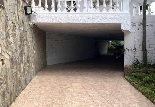 Villa a Massa Lubrense - AMORE RENTALS - Villa Giulia con Piscina Privata, Vista Mare, Terrazzi e Parcheggio Villa a Massa Lubrense - AMORE RENTALS - Villa Giulia con Piscina Privata, Vista Mare, Terrazzi e Parcheggio