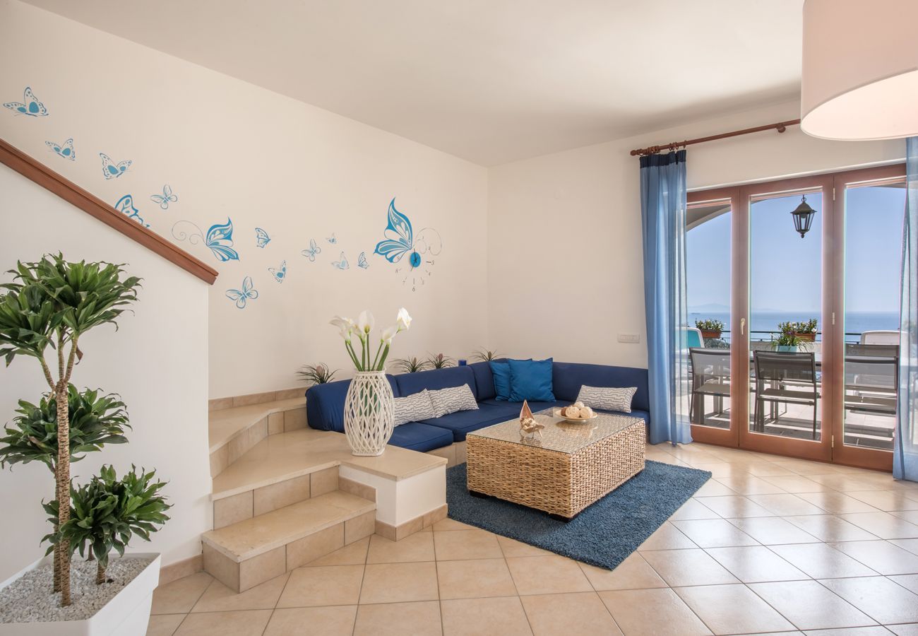 Villa a Massa Lubrense - AMORE RENTALS - Villa Marina con Piscina Privata, Vista Mare, Terrazzi e Parcheggio