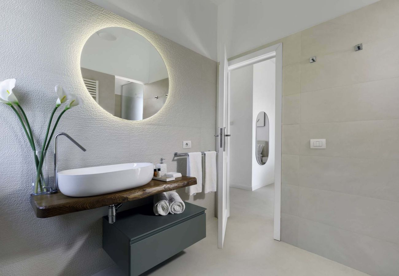 Villa a Massa Lubrense - AMORE RENTALS - Villa Marina con Piscina Privata, Vista Mare, Terrazzi e Parcheggio
