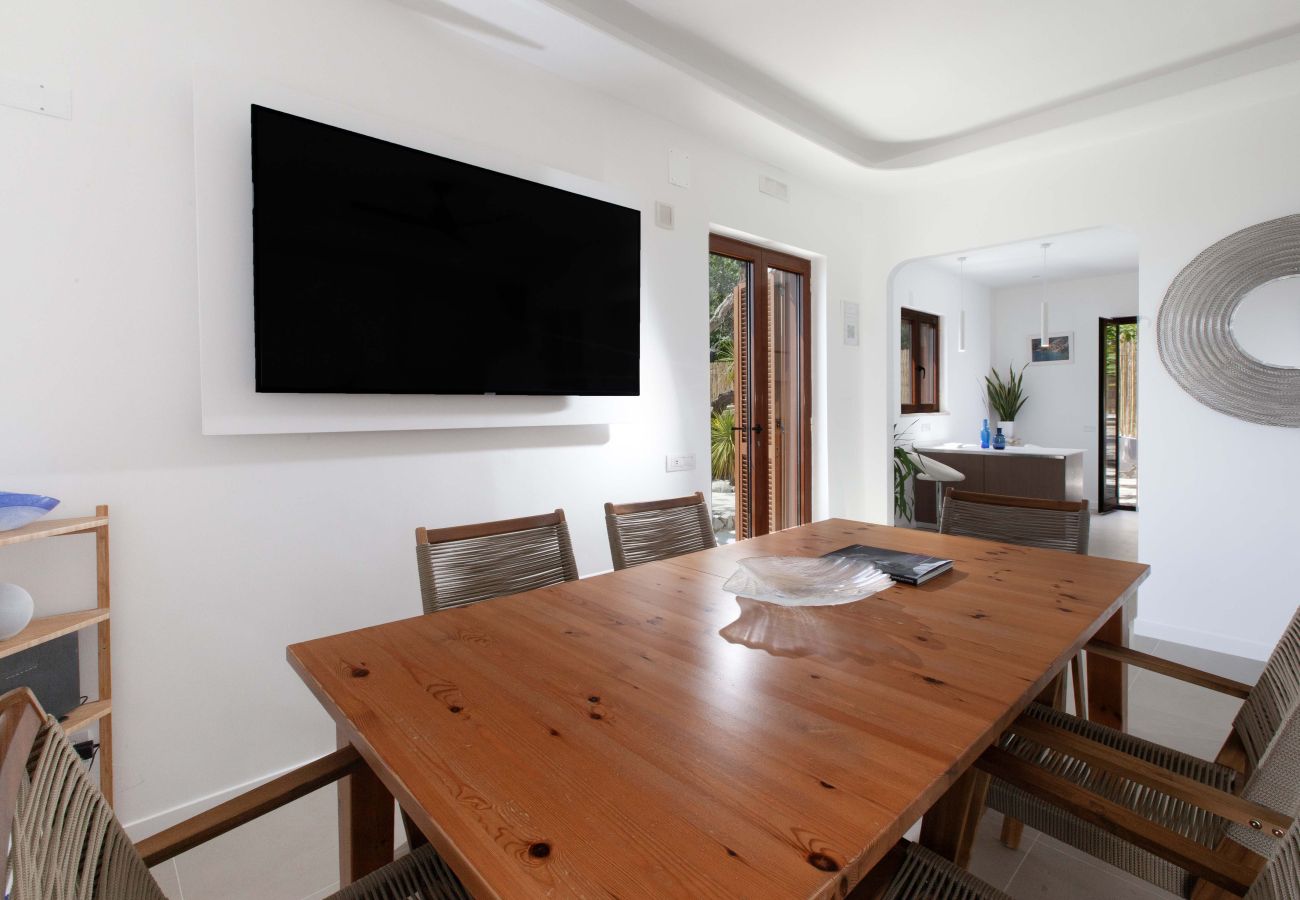 Villa a Massa Lubrense - AMORE RENTALS - Villa Marina con Piscina Privata, Vista Mare, Terrazzi e Parcheggio