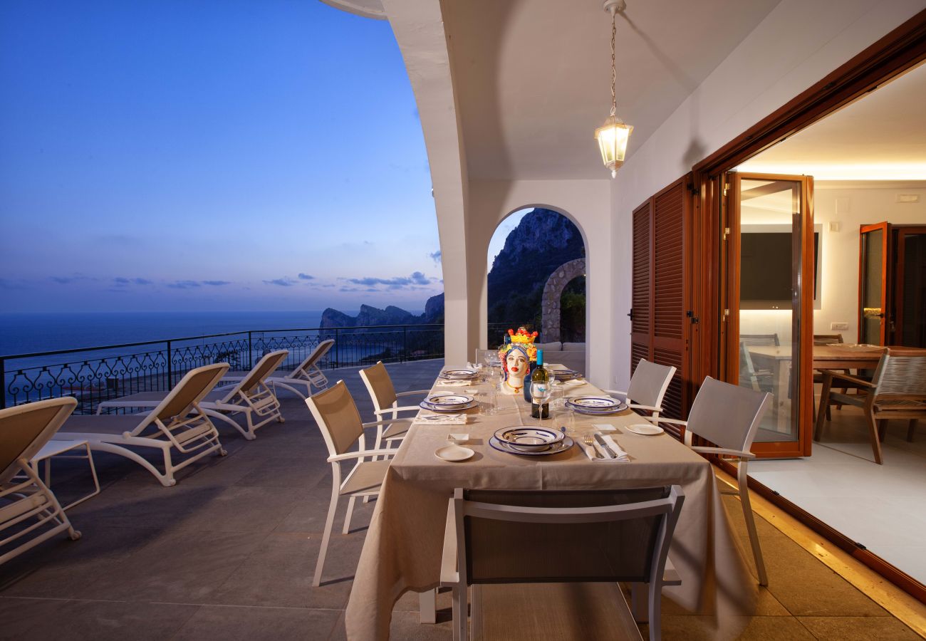 Villa a Massa Lubrense - AMORE RENTALS - Villa Marina con Piscina Privata, Vista Mare, Terrazzi e Parcheggio
