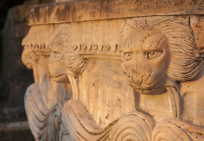 Villa a Sant´Agata sui Due Golfi - Villa Ferrara con Piscina a Sfioro, Vista Mare, Parcheggio e Giardino Villa a Sant´Agata sui Due Golfi - Villa Ferrara con Piscina a Sfioro, Vista Mare, Parcheggio e Giardino