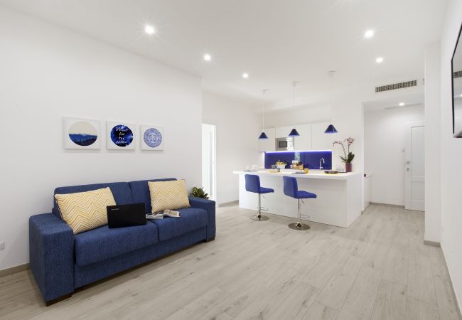 Appartamento a Sorrento - AMORE RENTALS - Sara Home con Terrazza Privata, Aria Condizionata e Internet Wi-Fi Appartamento a Sorrento - AMORE RENTALS - Sara Home con Terrazza Privata, Aria Condizionata e Internet Wi-Fi