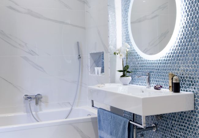 Appartamento a Sorrento - AMORE RENTALS - Sara Home con Terrazza Privata, Aria Condizionata e Internet Wi-Fi Appartamento a Sorrento - AMORE RENTALS - Sara Home con Terrazza Privata, Aria Condizionata e Internet Wi-Fi