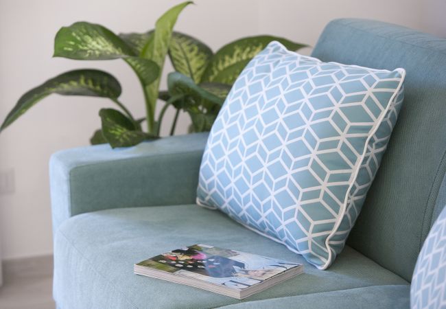 Appartamento a Sorrento - AMORE RENTALS - Sara Home con Terrazza Privata, Aria Condizionata e Internet Wi-Fi Appartamento a Sorrento - AMORE RENTALS - Sara Home con Terrazza Privata, Aria Condizionata e Internet Wi-Fi