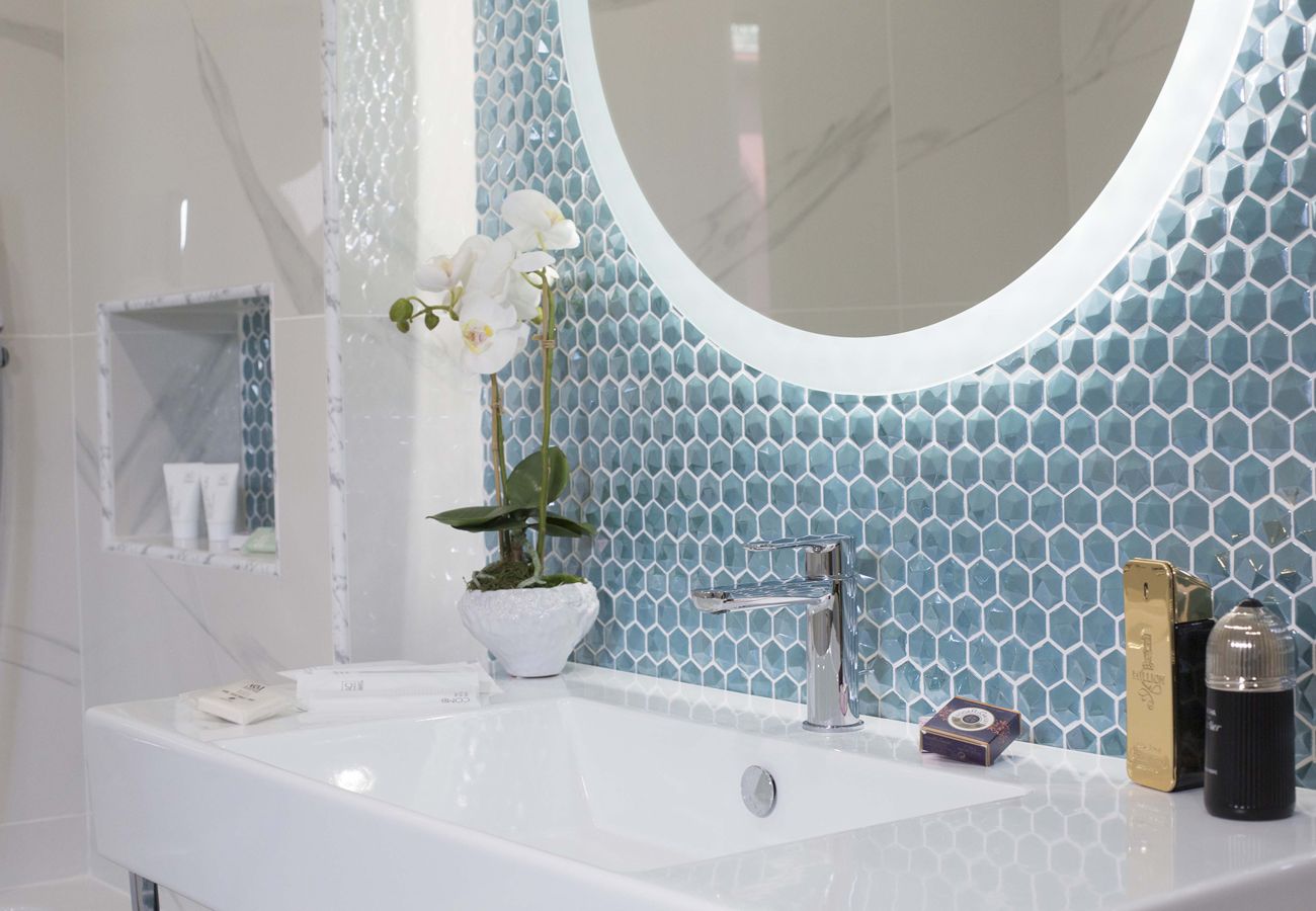 Appartamento a Sorrento - AMORE RENTALS - Sara Home | Due Appartamenti con Terrazze nel Cuore di Sorrento | Perfetto per Famiglie