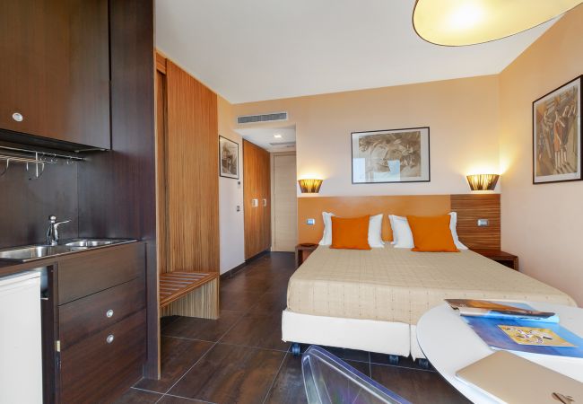 Villa a Massa Lubrense - AMORE RENTALS - Villa Elia con Piscina Privata, Vista Mare, Parcheggio, Terrazzi e Giardino Villa a Massa Lubrense - AMORE RENTALS - Villa Elia con Piscina Privata, Vista Mare, Parcheggio, Terrazzi e Giardino