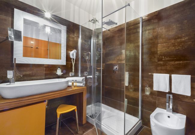 Villa a Massa Lubrense - AMORE RENTALS - Villa Elia con Piscina Privata, Vista Mare, Parcheggio, Terrazzi e Giardino Villa a Massa Lubrense - AMORE RENTALS - Villa Elia con Piscina Privata, Vista Mare, Parcheggio, Terrazzi e Giardino