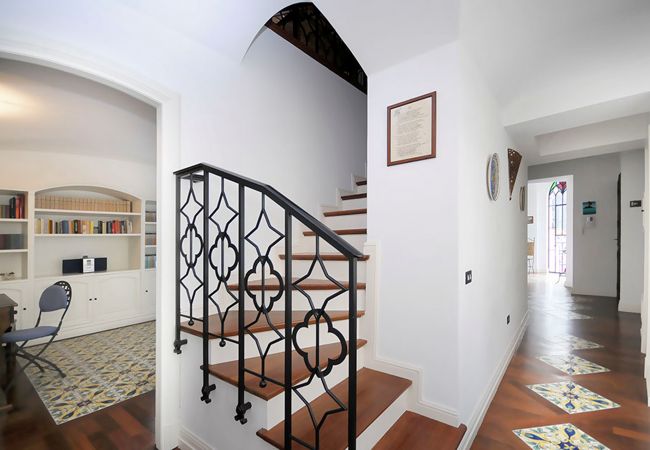 Villa a Sant´Agnello - AMORE RENTALS - Villa Angelo con Terrazzi Privati, Parcheggio e Aria Condizionata Villa a Sant´Agnello - AMORE RENTALS - Villa Angelo con Terrazzi Privati, Parcheggio e Aria Condizionata