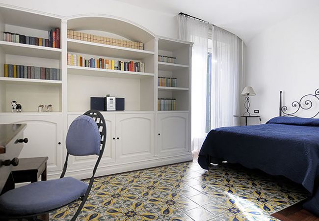 Villa a Sant´Agnello - AMORE RENTALS - Villa Angelo con Terrazzi Privati, Parcheggio e Aria Condizionata Villa a Sant´Agnello - AMORE RENTALS - Villa Angelo con Terrazzi Privati, Parcheggio e Aria Condizionata