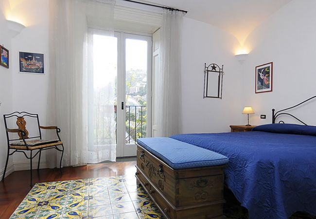 Villa a Sant´Agnello - AMORE RENTALS - Villa Angelo con Terrazzi Privati, Parcheggio e Aria Condizionata Villa a Sant´Agnello - AMORE RENTALS - Villa Angelo con Terrazzi Privati, Parcheggio e Aria Condizionata