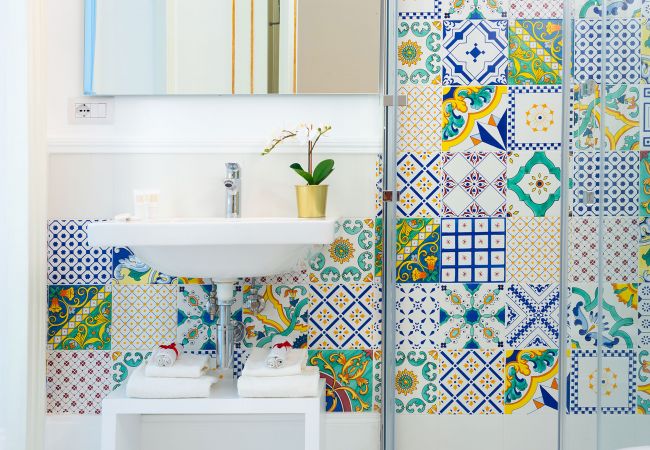 Villa a Amalfi - AMORE RENTALS - Palazzo della Storia con Vista Mare, Vasca Idromassaggio, Terrazzi, Colazione e Aria Condizionata Villa a Amalfi - AMORE RENTALS - Palazzo della Storia con Vista Mare, Vasca Idromassaggio, Terrazzi, Colazione e Aria Condizionata