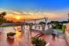 Villa a Sorrento - AMORE RENTALS -Villa Eva con Piscina, SPA, Terrazzi, Vista Mare, Parcheggio e Aria Condizionata