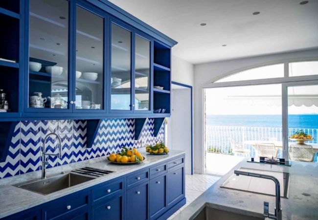 Villa a Massa Lubrense - AMORE RENTALS - Villa dei Sogni con Piscina Privata, Vista Mare, Parcheggio e Aria Condizionata Villa a Massa Lubrense - AMORE RENTALS - Villa dei Sogni con Piscina Privata, Vista Mare, Parcheggio e Aria Condizionata