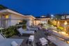 Villa a Sorrento - AMORE RENTALS - Villa Lux con Piscina Privata, Parcheggio e Terrazzo Villa a Sorrento - AMORE RENTALS - Villa Lux con Piscina Privata, Parcheggio e Terrazzo