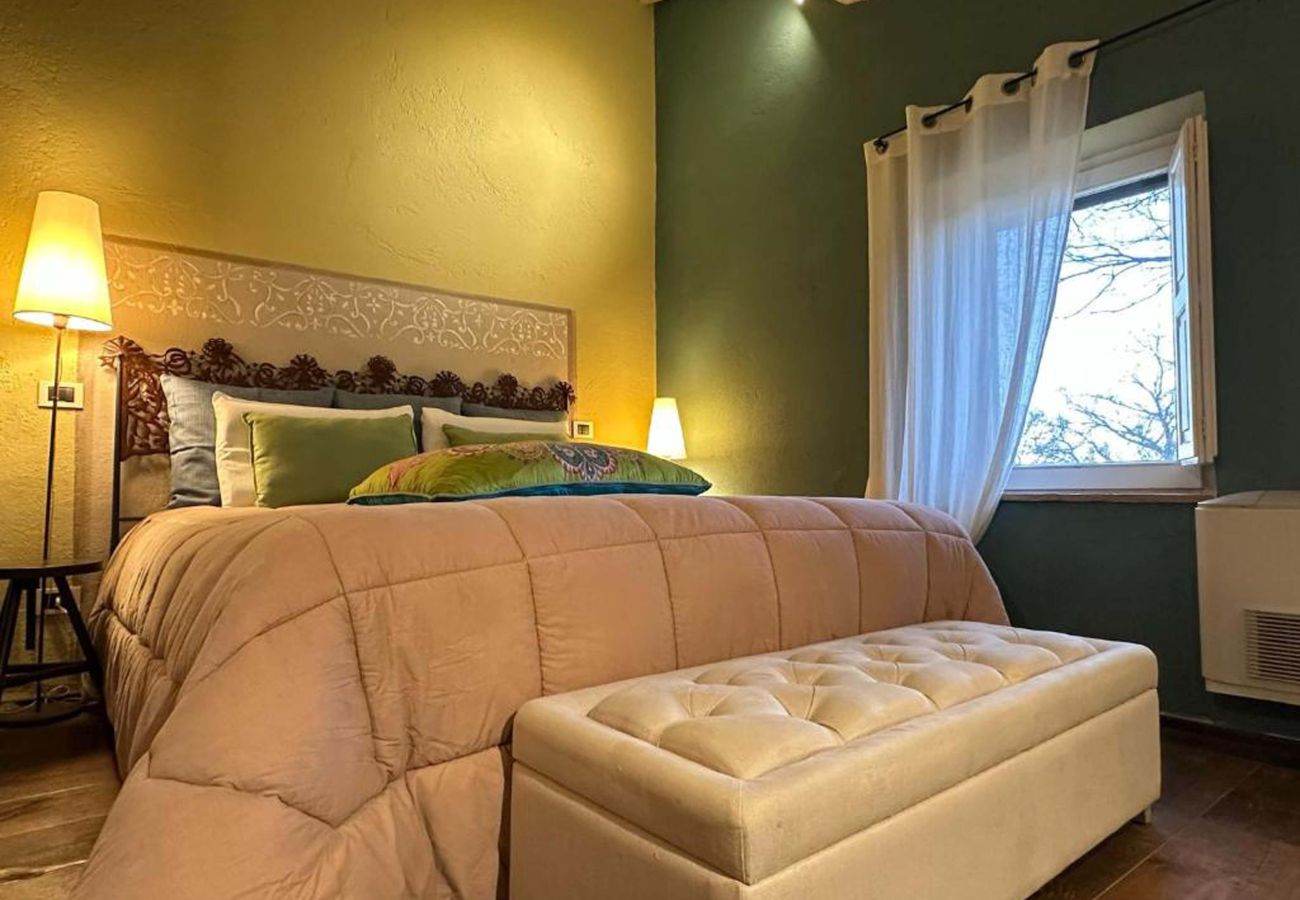 Villa a San Casciano dei Bagni - AMORE RENTALS - Casale della Toscana con Piscina Privata, Giardino, Parcheggio e Terrazzo