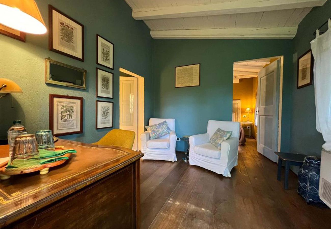 Villa a San Casciano dei Bagni - AMORE RENTALS - Casale della Toscana con Piscina Privata, Giardino, Parcheggio e Terrazzo