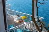 Villa a Positano - AMORE RENTALS - Villa Le Sirene con Jacuzzi Esterna e Vista Mare Villa a Positano - AMORE RENTALS - Villa Le Sirene con Jacuzzi Esterna e Vista Mare