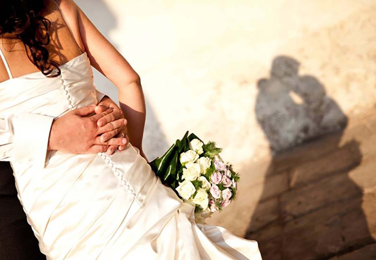 Villa a Radicofani - AMORE RENTALS - Villa Il Giardino con Piscina Privata e Giardino, Ideale per Matrimoni